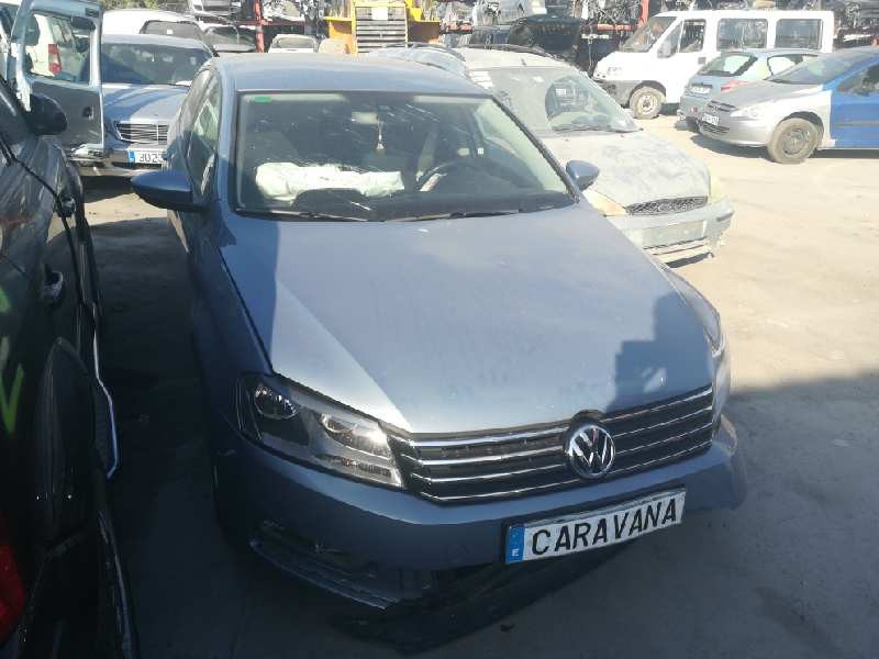 VOLKSWAGEN PASSAT LIM. (362)