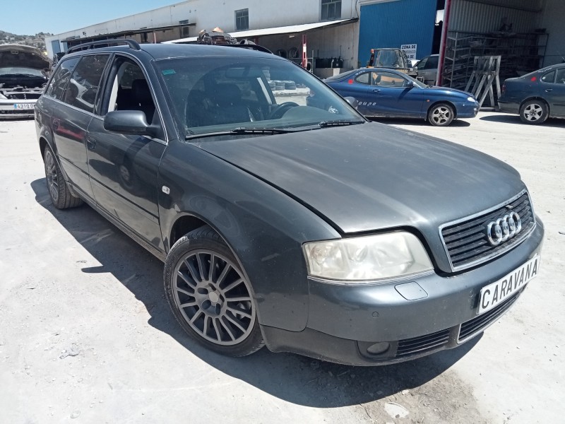 AUDI A6 AVANT (4B5)