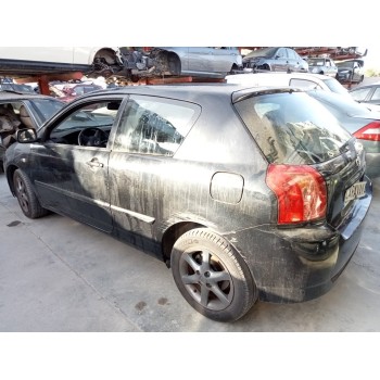 toyota corolla (e12) del año 2004