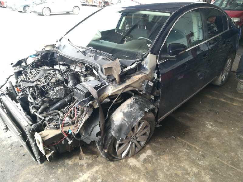 VOLKSWAGEN PASSAT LIM. (362)