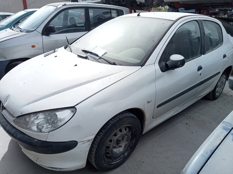 PEUGEOT 206 BERLINA