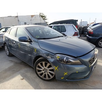 volvo v40 del año 2013