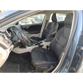 volvo v40 del año 2013