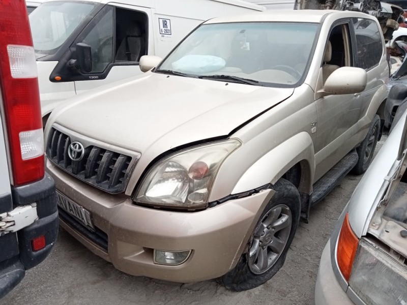 TOYOTA LAND CRUISER (J12)