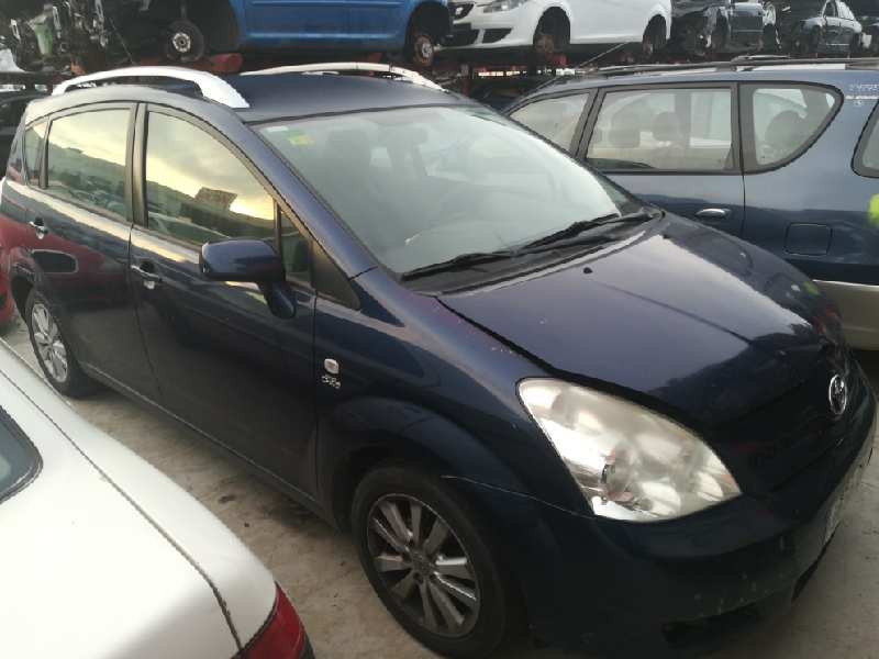 toyota corolla verso (r1) del año 2005