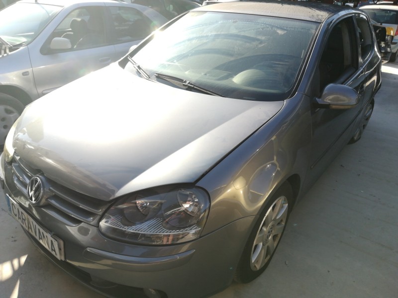 VOLKSWAGEN GOLF V BERLINA (1K1)