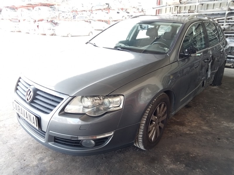 VOLKSWAGEN PASSAT BERLINA (3C2)