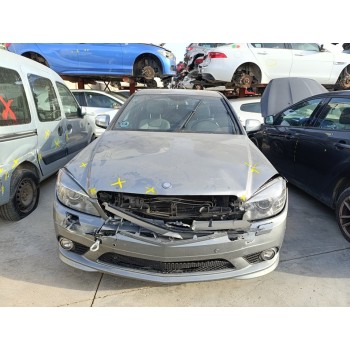 mercedes-benz clase c (w204) berlina del año 2007