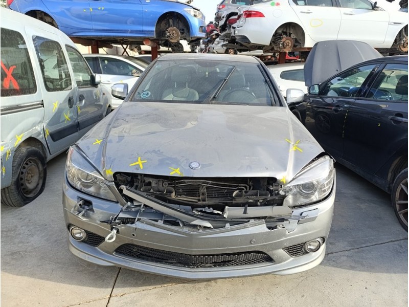 mercedes-benz clase c (w204) berlina del año 2007