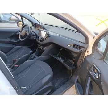 peugeot 208 del año 2013