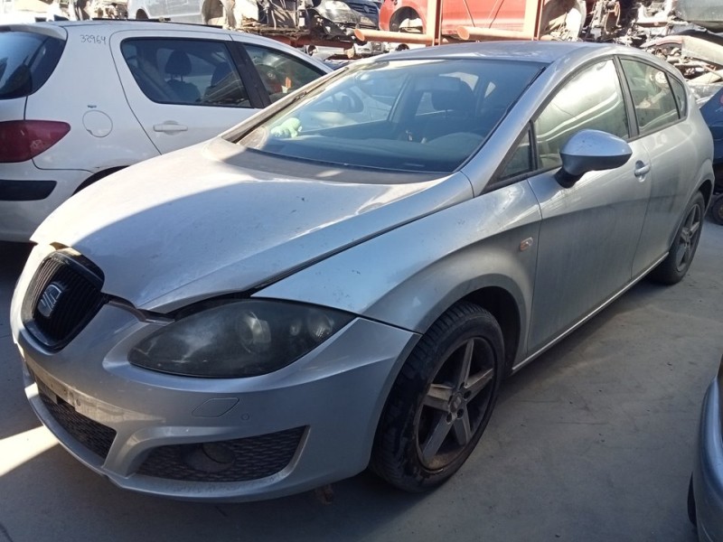 SEAT LEON (1P1)