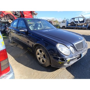 mercedes-benz clase e (w211) berlina del año 2002