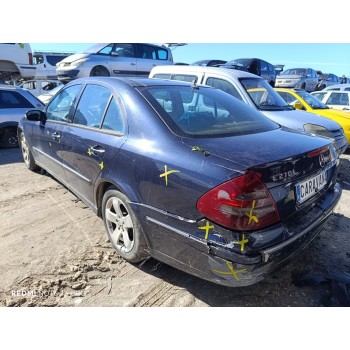 mercedes-benz clase e (w211) berlina del año 2002