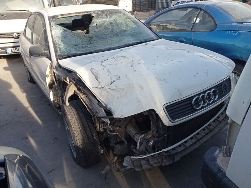 AUDI A4 BERLINA (B5)