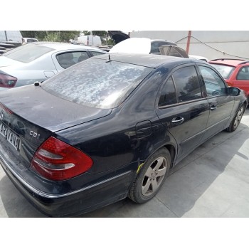 mercedes-benz clase e (w211) berlina del año 2006