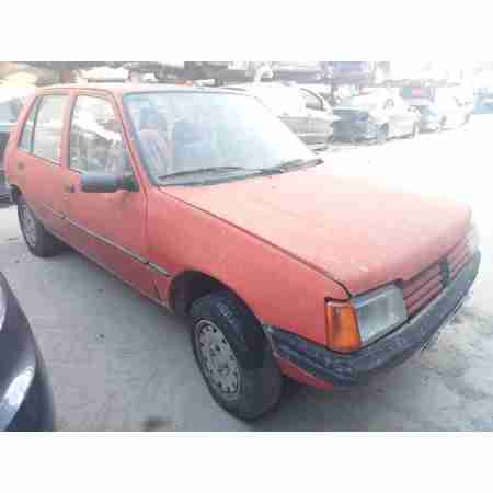 PEUGEOT 205 BERLINA