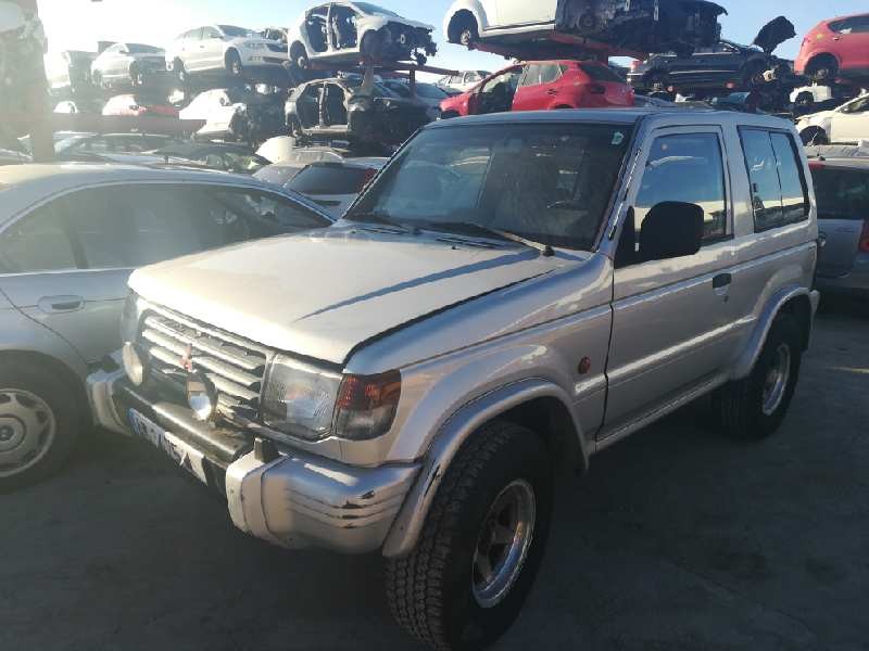 MITSUBISHI MONTERO (V20/V40)