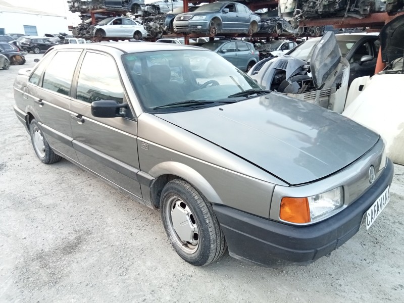 VOLKSWAGEN PASSAT BERLINA (312)