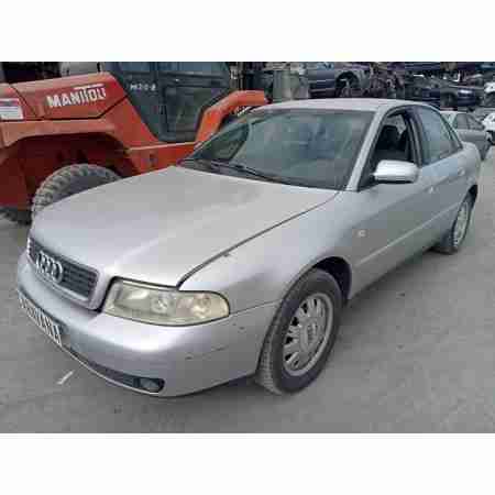 AUDI A4 BERLINA (B5)