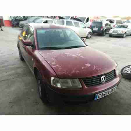 VOLKSWAGEN PASSAT BERLINA (3B2)