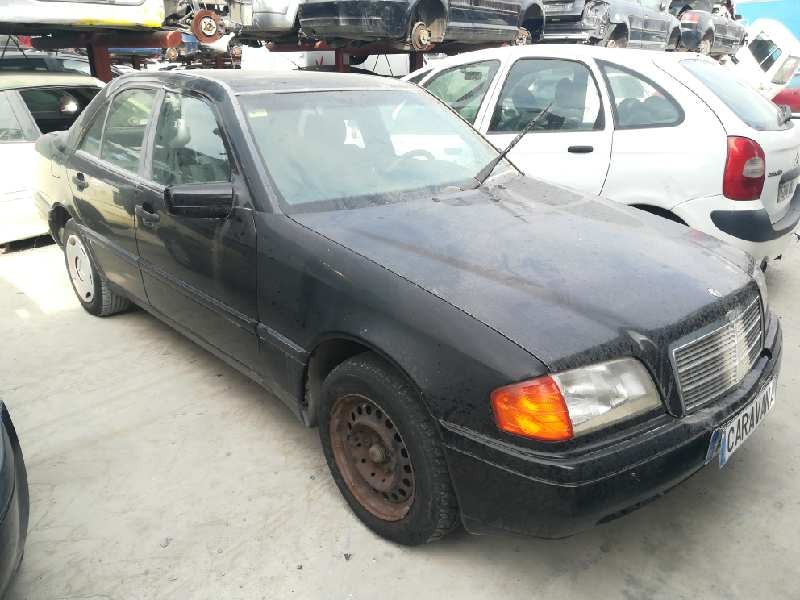 MERCEDES-BENZ CLASE C (W202) BERLINA