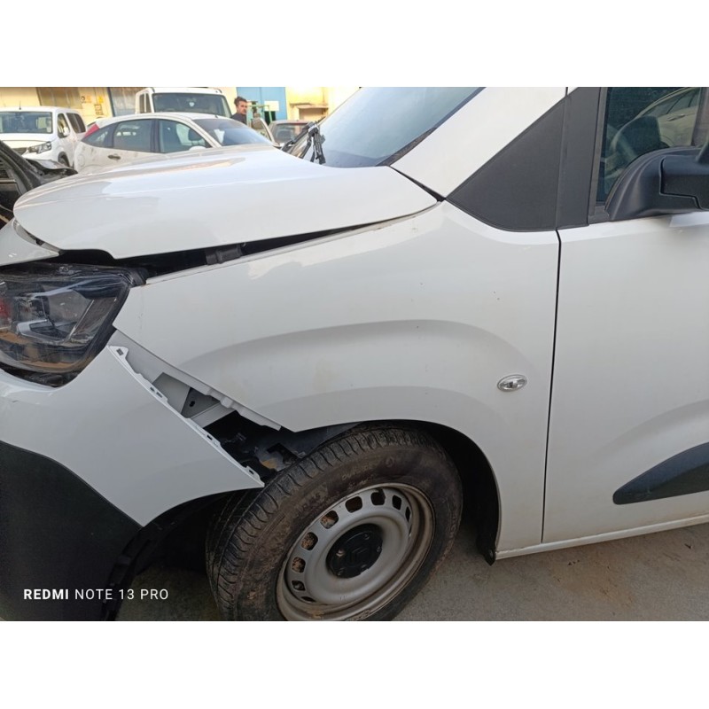 Recambio de aleta delantera izquierda para citroën berlingo furgón contrlol m referencia OEM IAM 9816482780  