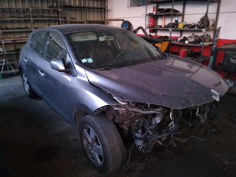 RENAULT MEGANE III BERLINA 5 P