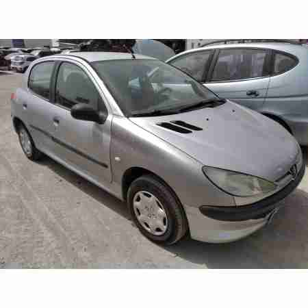 PEUGEOT 206 BERLINA
