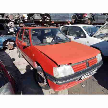 PEUGEOT 205 BERLINA