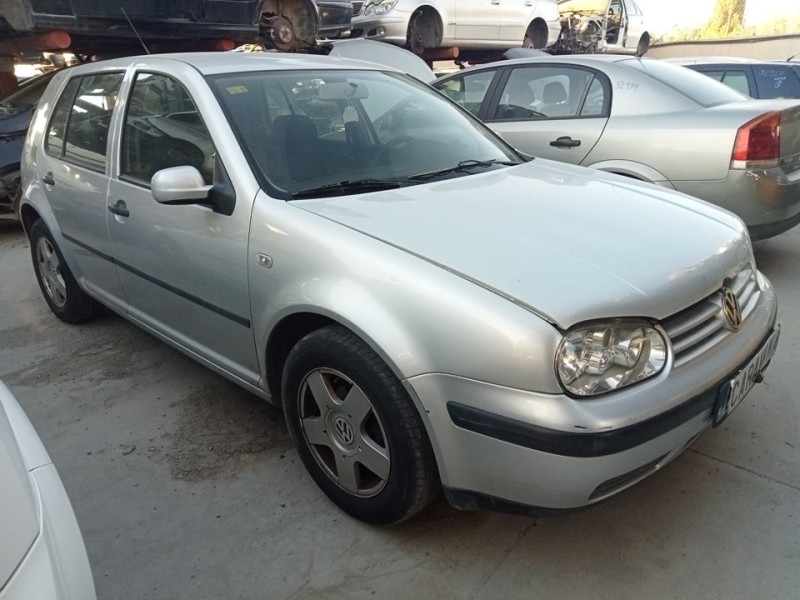 VOLKSWAGEN GOLF IV BERLINA (1J1)