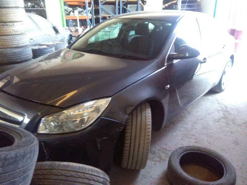 OPEL INSIGNIA BERLINA