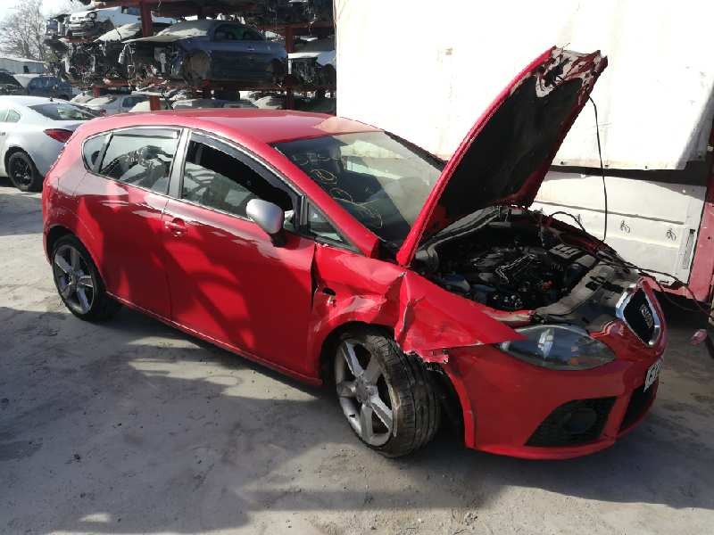 SEAT LEON (1P1)
