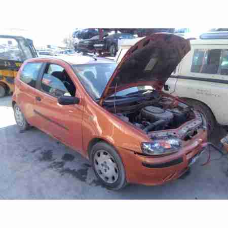 FIAT PUNTO BERLINA (188)