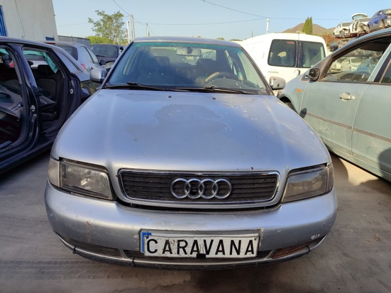 AUDI A4 BERLINA (B5)