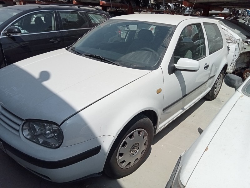 VOLKSWAGEN GOLF IV BERLINA (1J1)