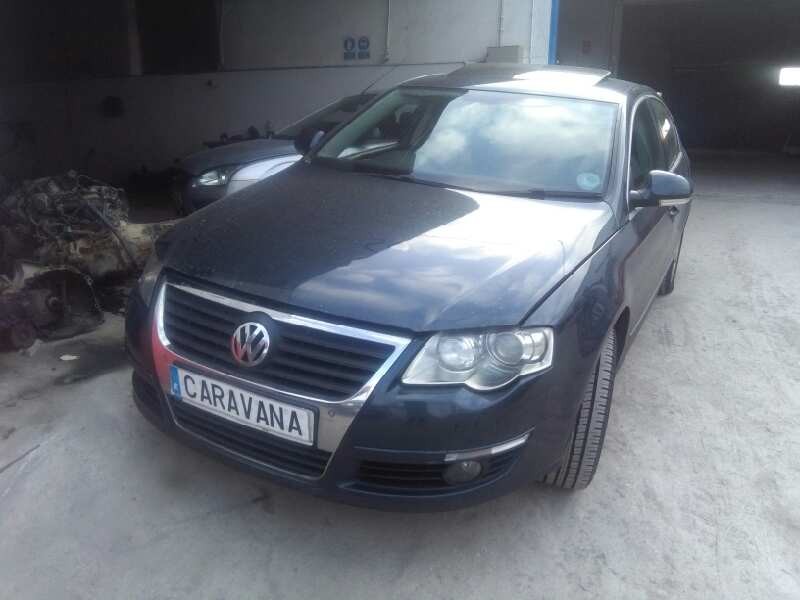 VOLKSWAGEN PASSAT BERLINA (3C2)