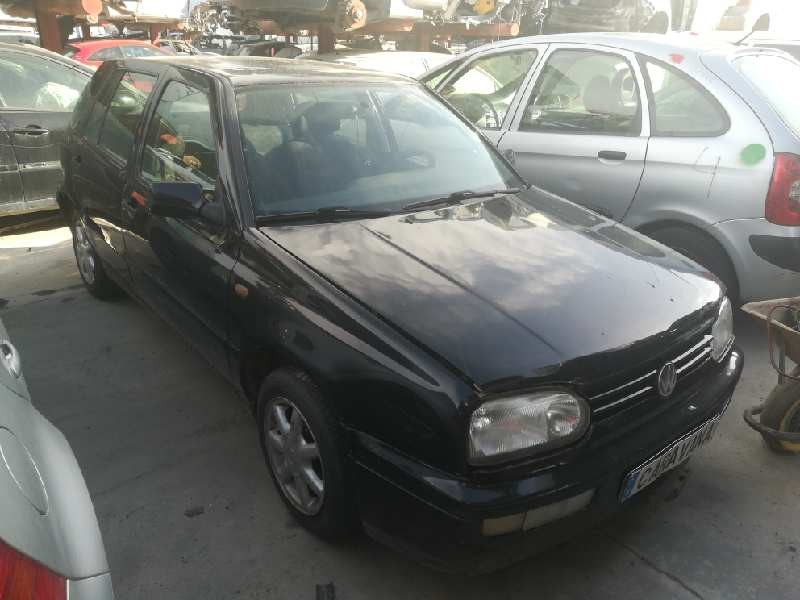 VOLKSWAGEN GOLF III BERLINA (1H1)