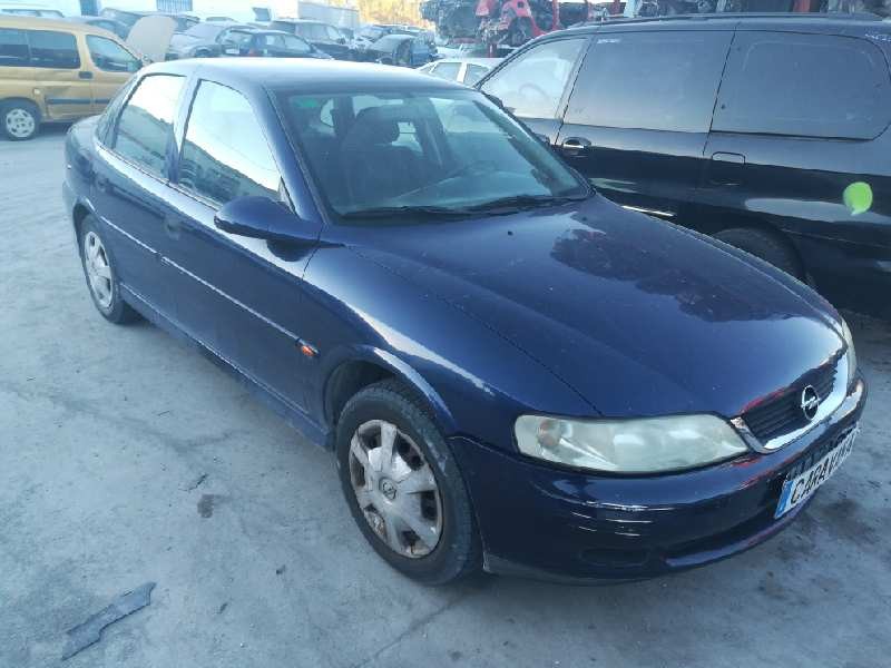 OPEL VECTRA B BERLINA