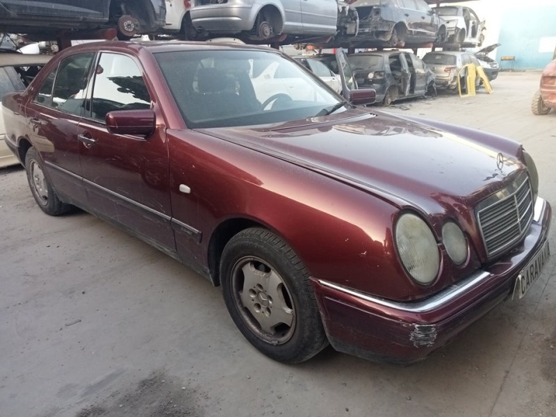 MERCEDES-BENZ CLASE E (W210) BERLINA DIESEL