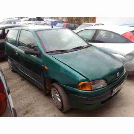 FIAT PUNTO BERLINA (176)