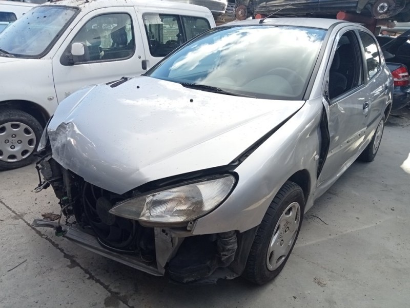 PEUGEOT 206 BERLINA
