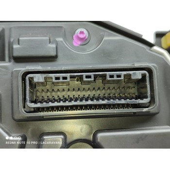 Recambio de cuadro instrumentos para toyota auris hybrid active referencia OEM IAM 83800F2E61  