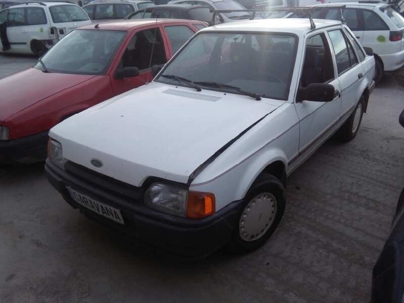 FORD ESCORT BERLINA