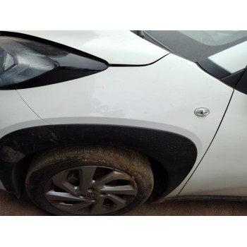 Recambio de aleta delantera izquierda para toyota aygo x like referencia OEM IAM 538120H060  
