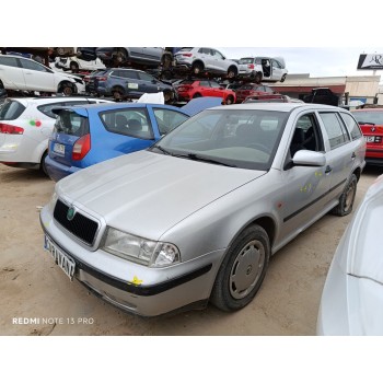 skoda octavia combi (1u5) del año 1999