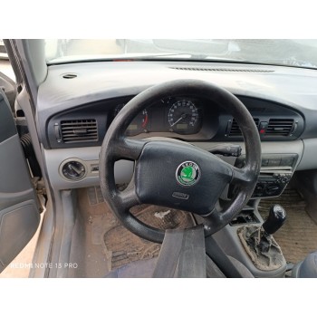 skoda octavia combi (1u5) del año 1999