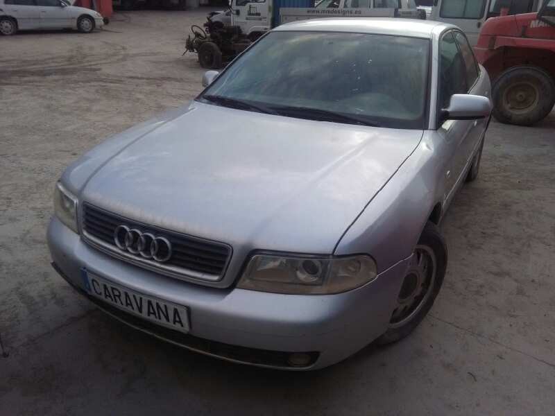 AUDI A4 BERLINA (B5)