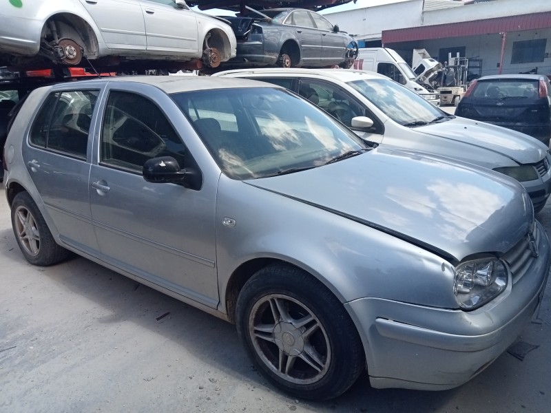 VOLKSWAGEN GOLF IV BERLINA (1J1)