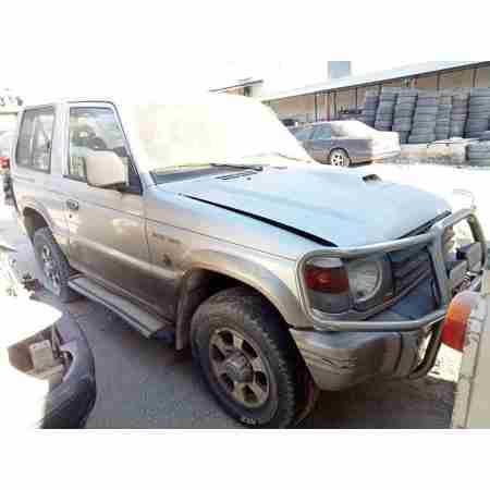 MITSUBISHI MONTERO (V20/V40)