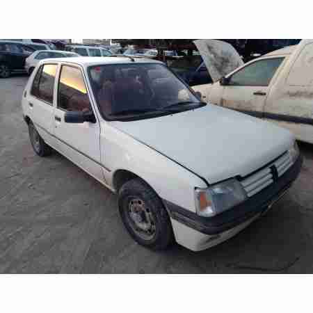 PEUGEOT 205 BERLINA